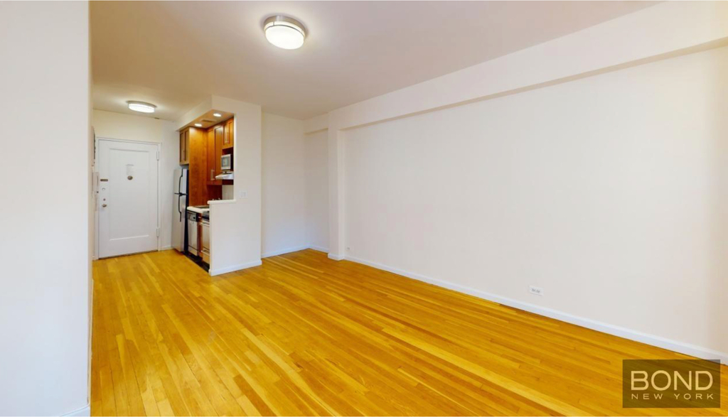 1680 York Avenue - Photo 7