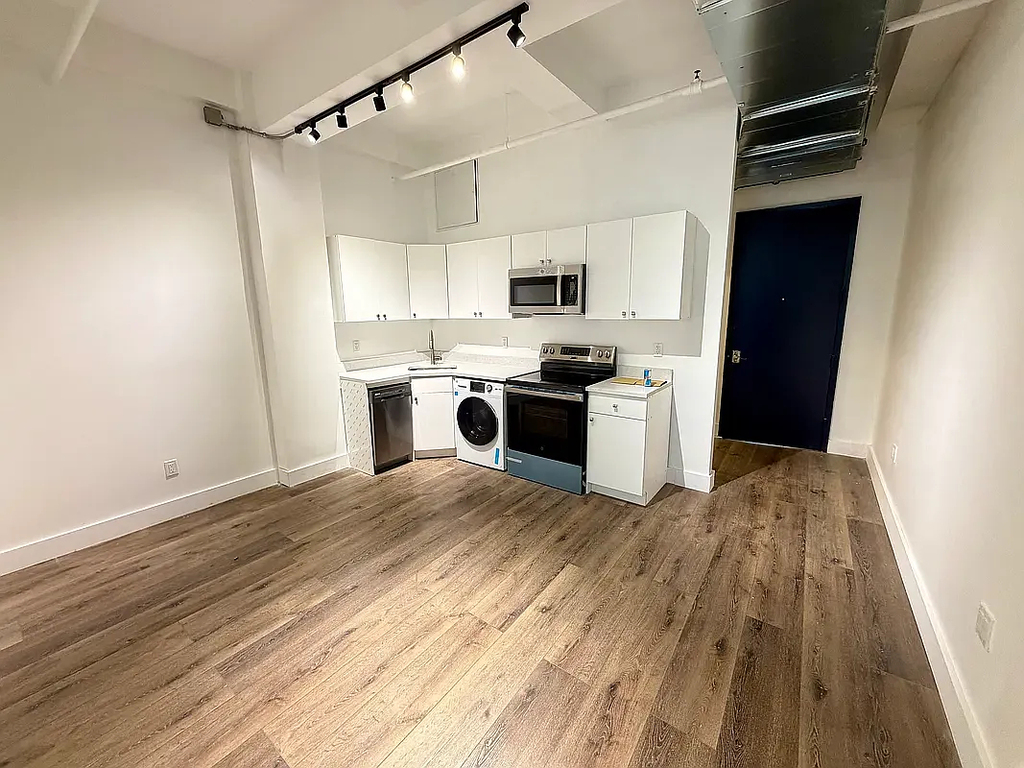 255 West 36th Street - Photo 1