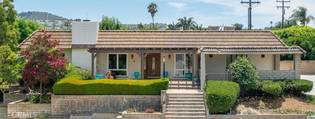 2328 E Vine Avenue - Photo 0