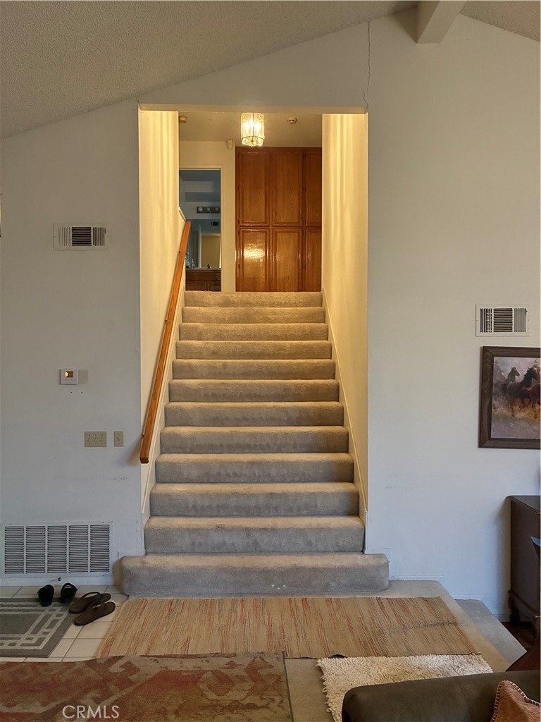 674 Radbury - Photo 8