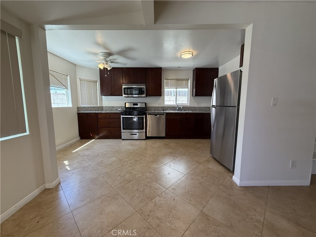 7322 Lindley - Photo 1