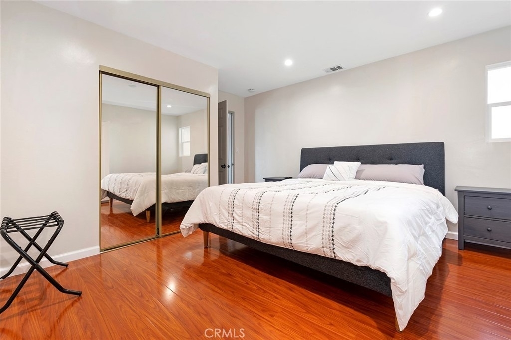 18228 Regina Avenue - Photo 15