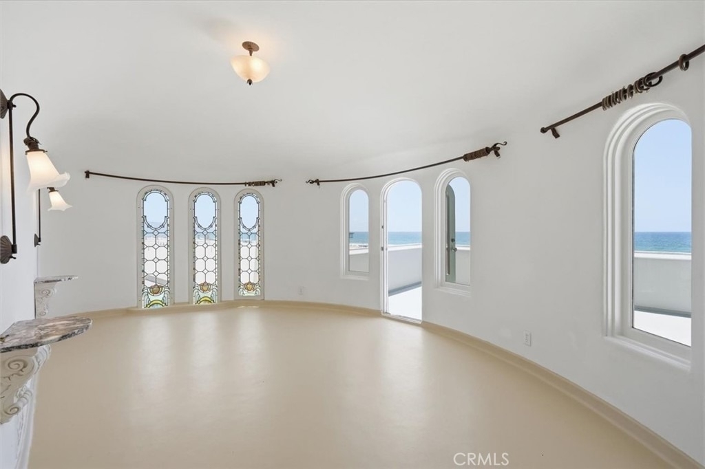 1602 The Strand (entire Property) - Photo 12