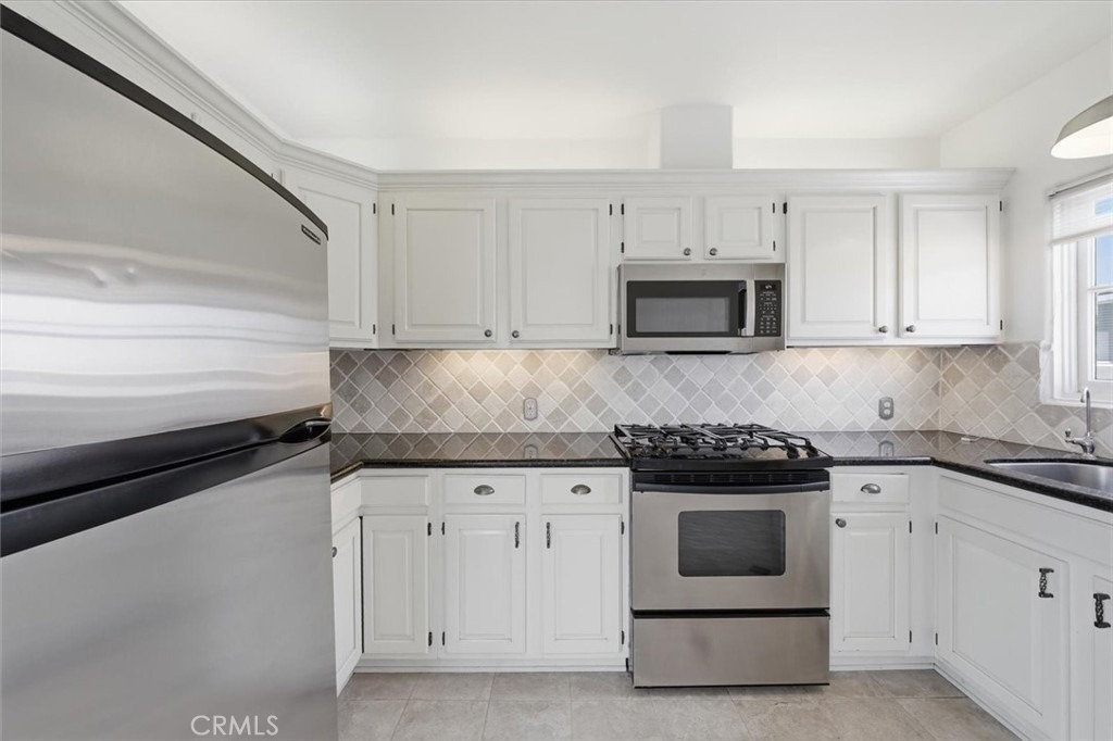 1602 The Strand (entire Property) - Photo 45