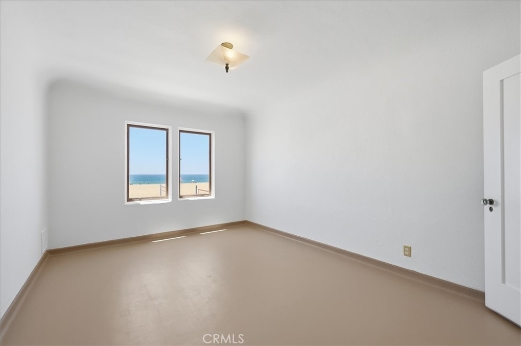 1602 The Strand (entire Property) - Photo 18