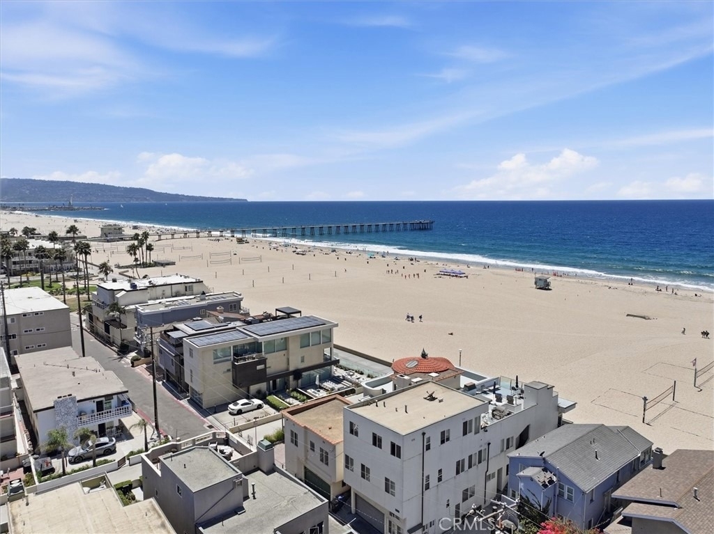 1602 The Strand (entire Property) - Photo 1