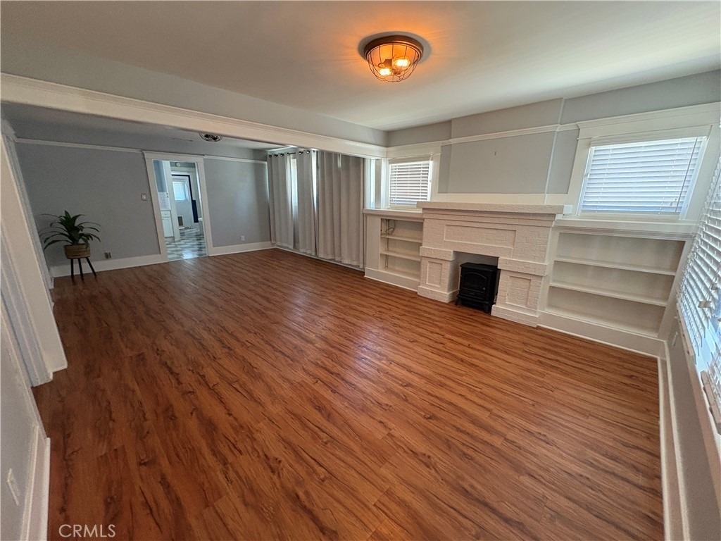 330 W Whiting Avenue - Photo 1
