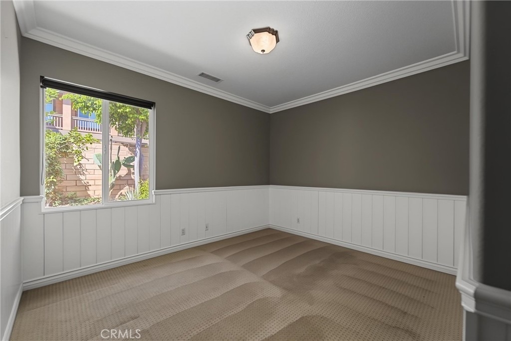 1254 Duxbury - Photo 23