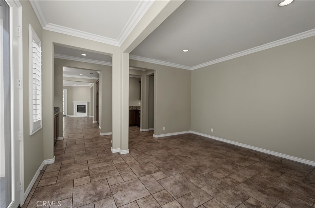 1254 Duxbury - Photo 8