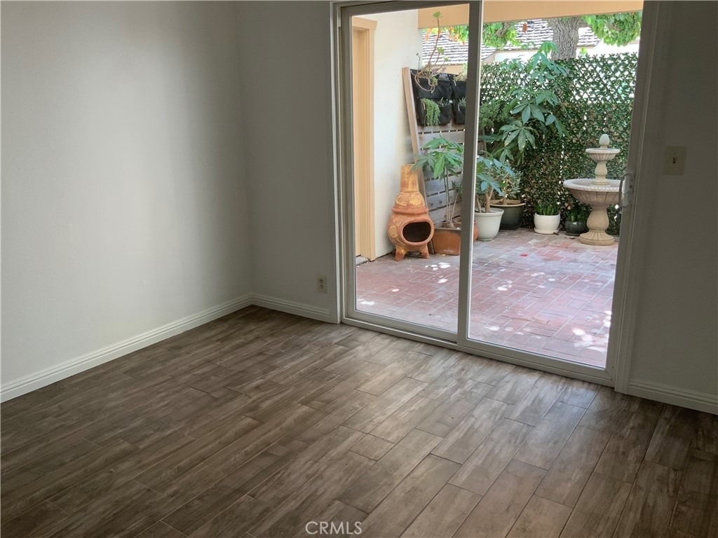 341 Meadow Court - Photo 4