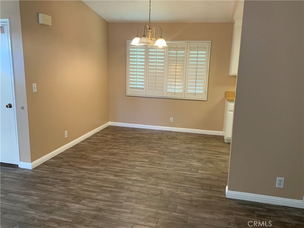 341 Meadow Court - Photo 6