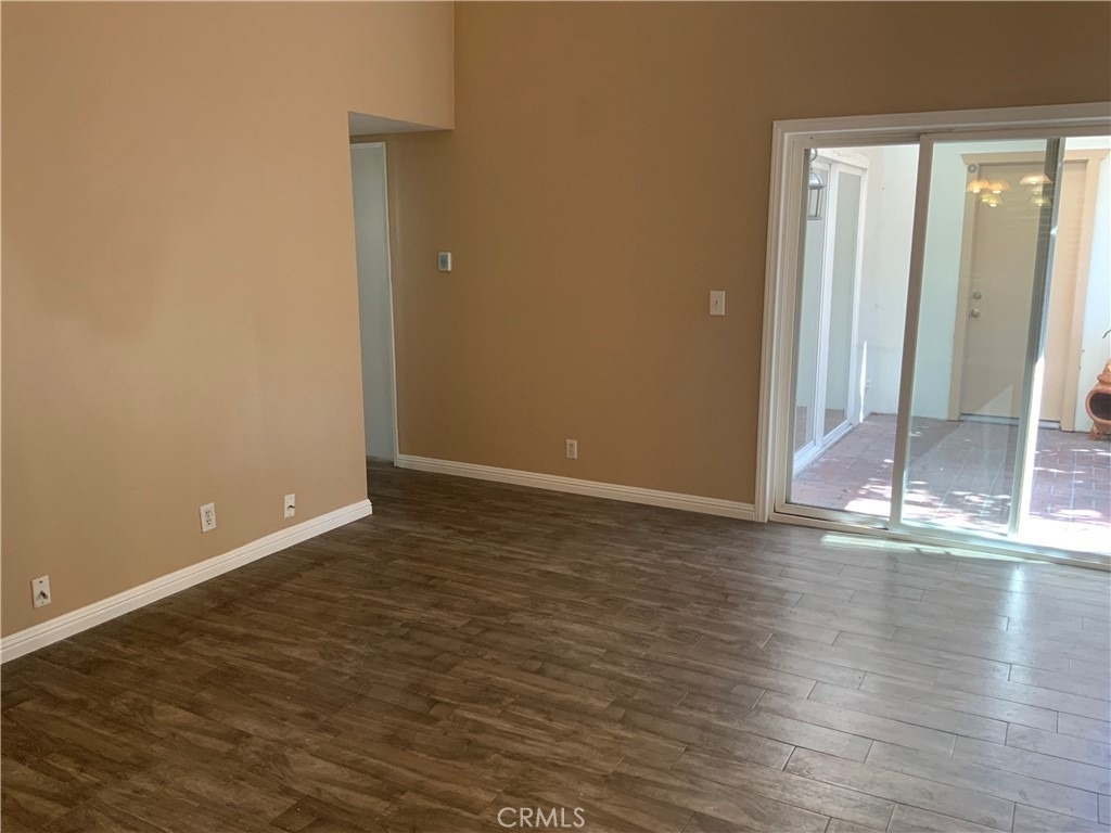 341 Meadow Court - Photo 8
