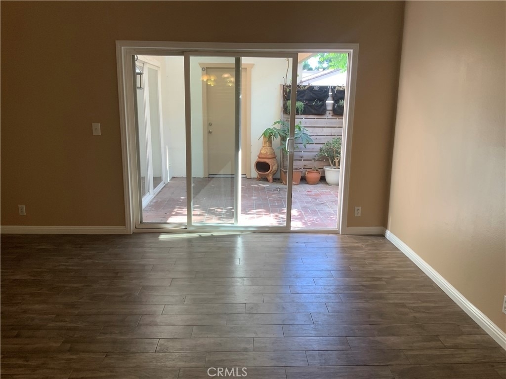 341 Meadow Court - Photo 7