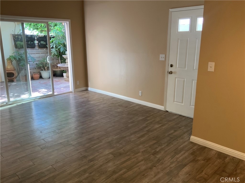 341 Meadow Court - Photo 9
