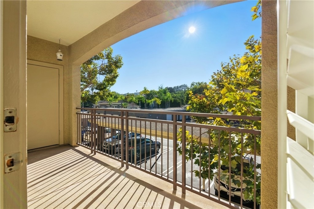 22681 Oakgrove - Photo 0