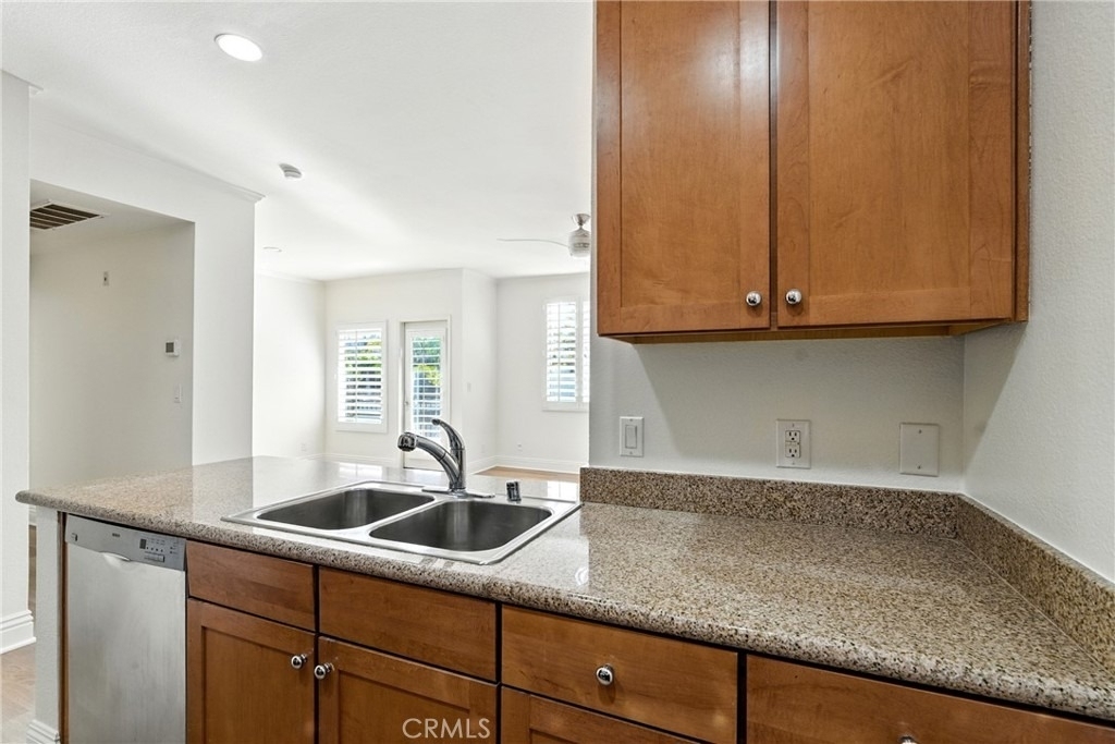 22681 Oakgrove - Photo 12