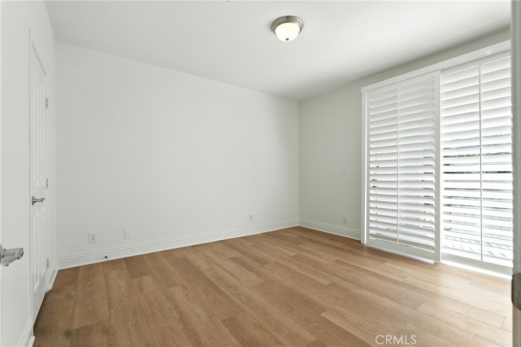 22681 Oakgrove - Photo 16