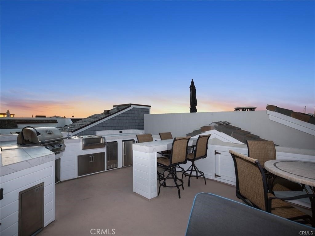 1119 E Balboa Boulevard - Photo 24