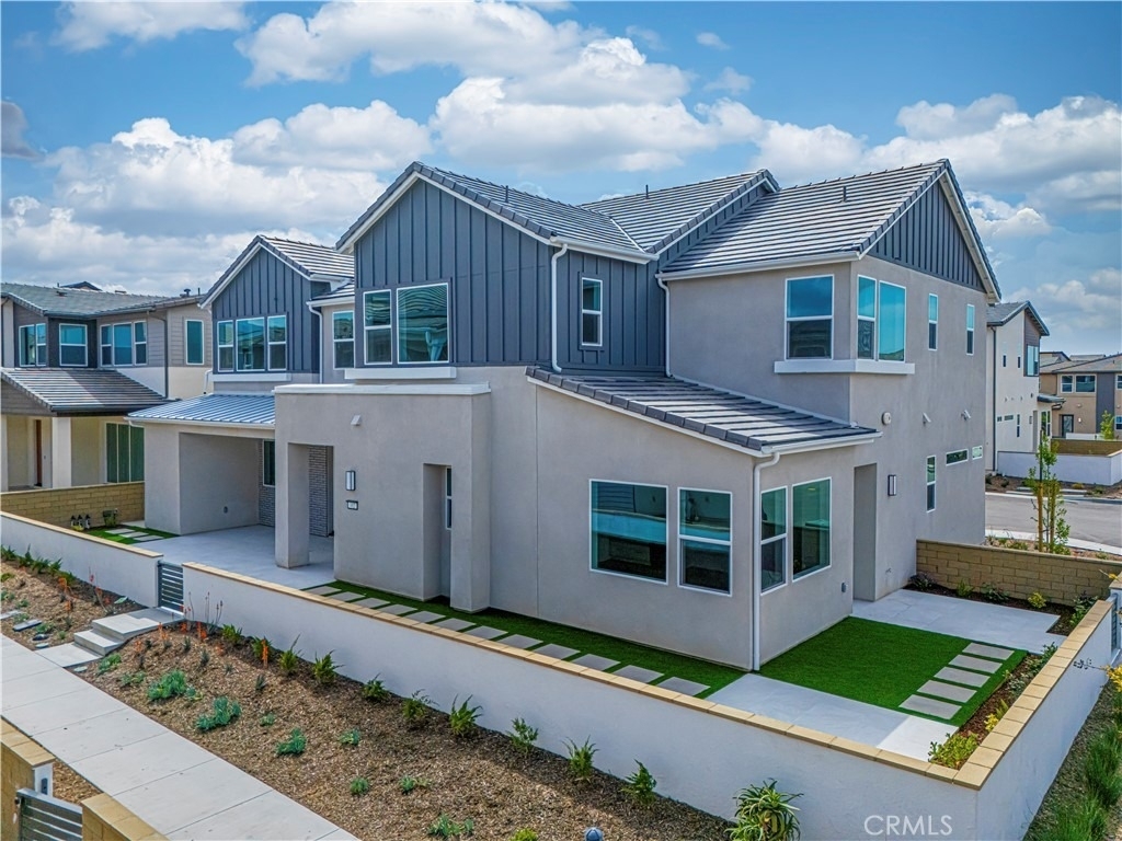 402 Shrike - Photo 13