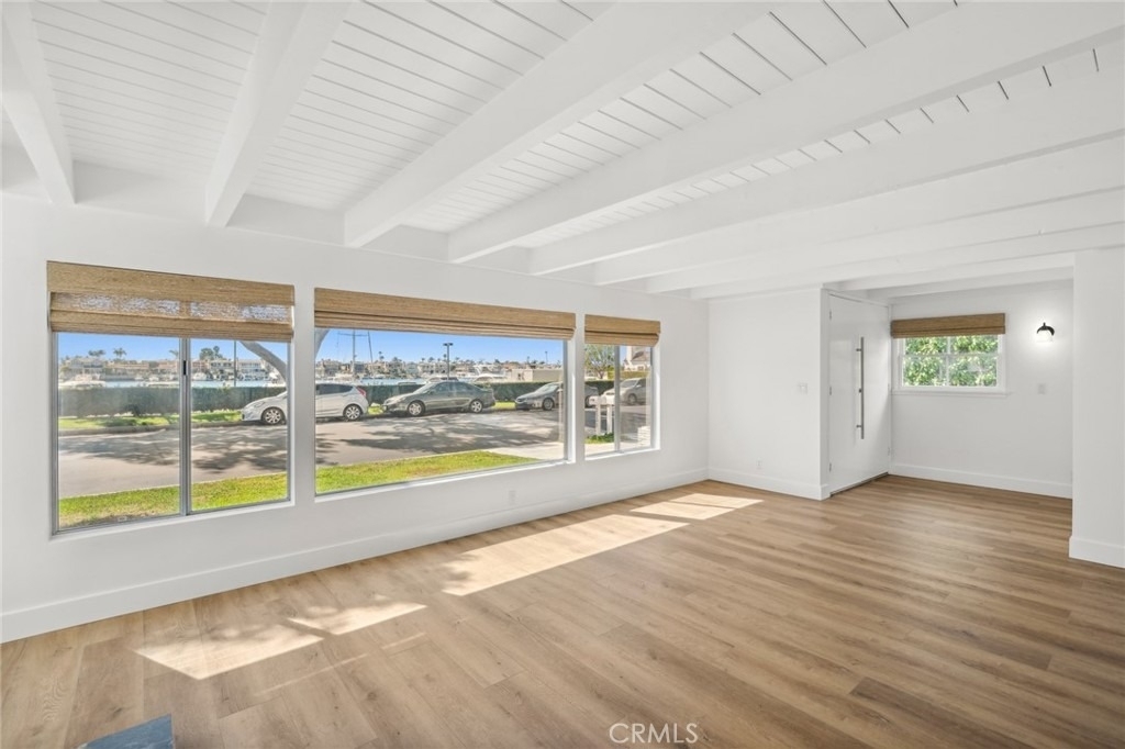 2551 Bayshore Drive - Photo 4