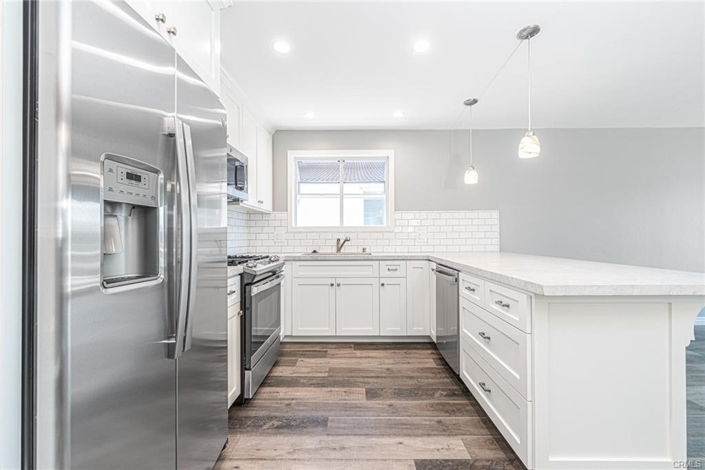 1808 W Balboa - Photo 1