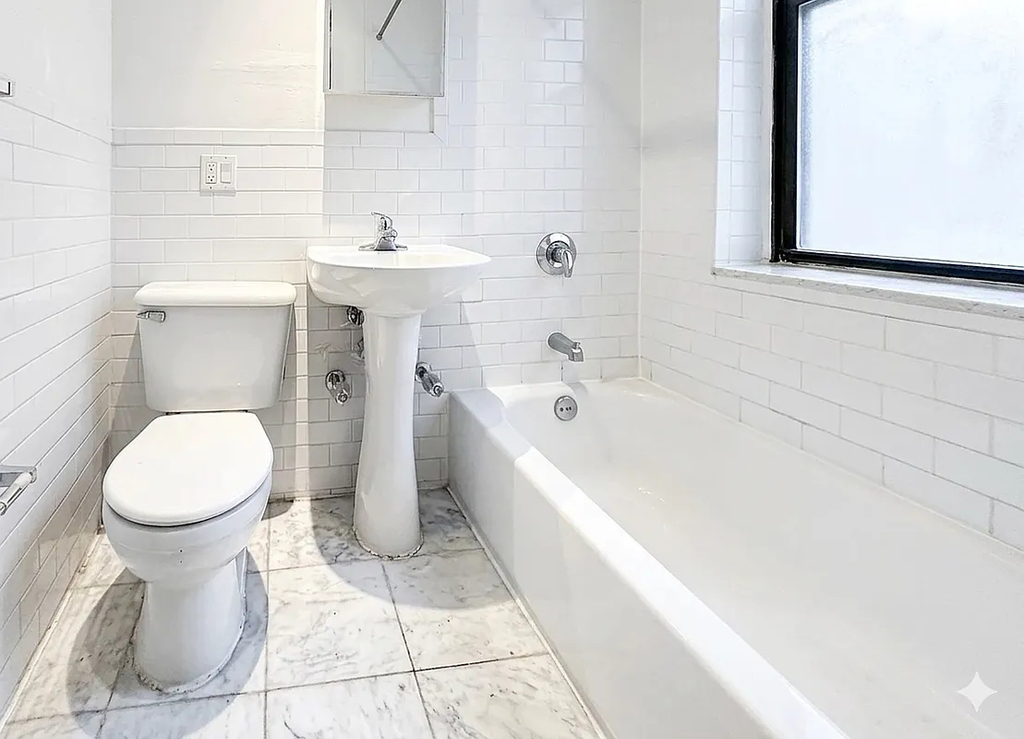 344 East 55th Street - Photo 3