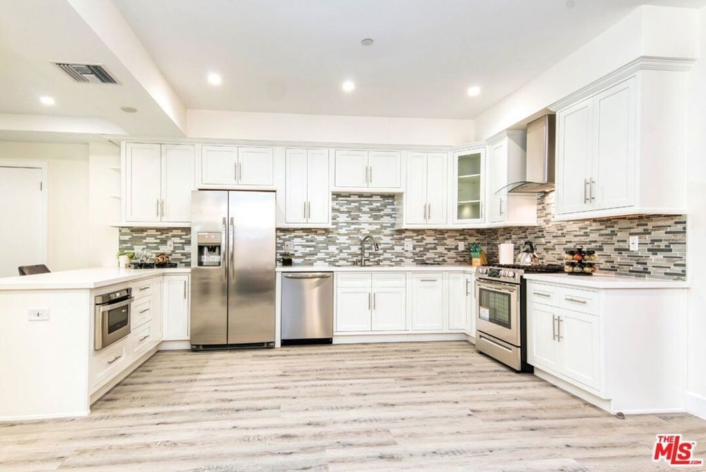 1237 S Holt Avenue - Photo 29