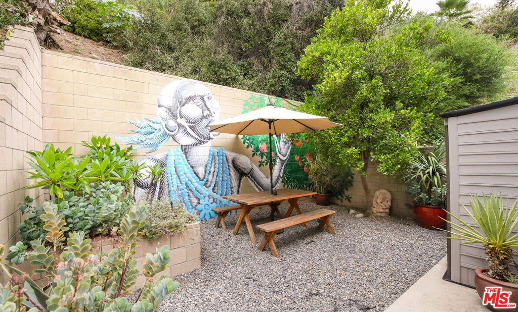 2216 Bancroft Avenue - Photo 34