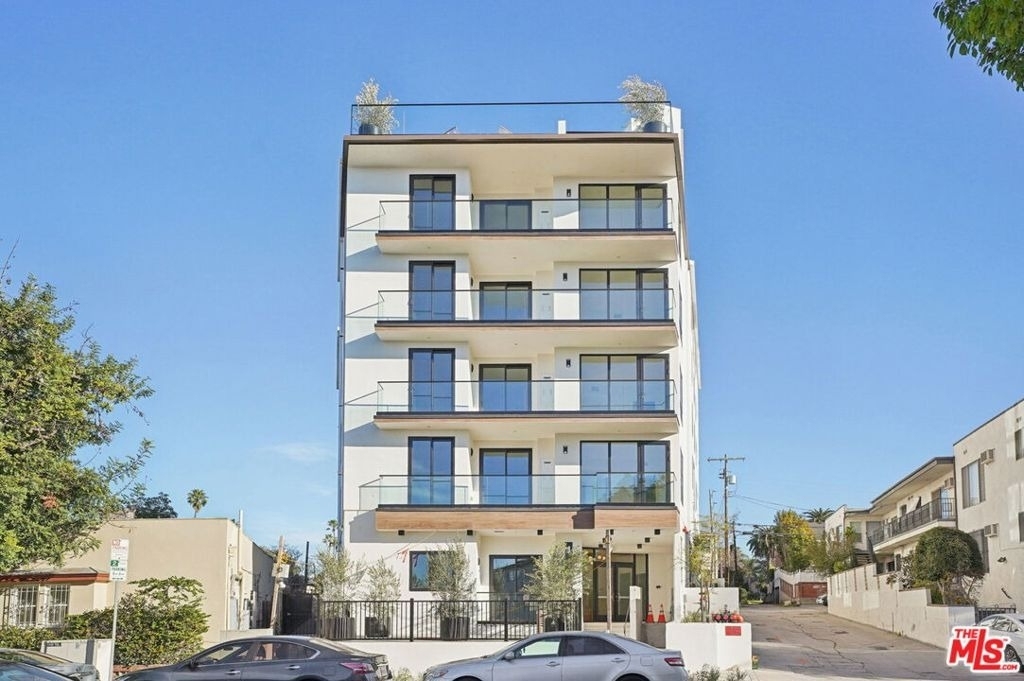 1110 S Spaulding Avenue - Photo 4