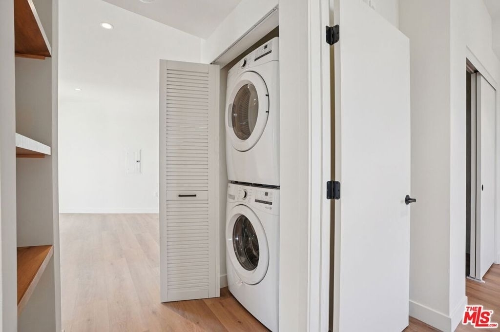 1110 S Spaulding Avenue - Photo 11