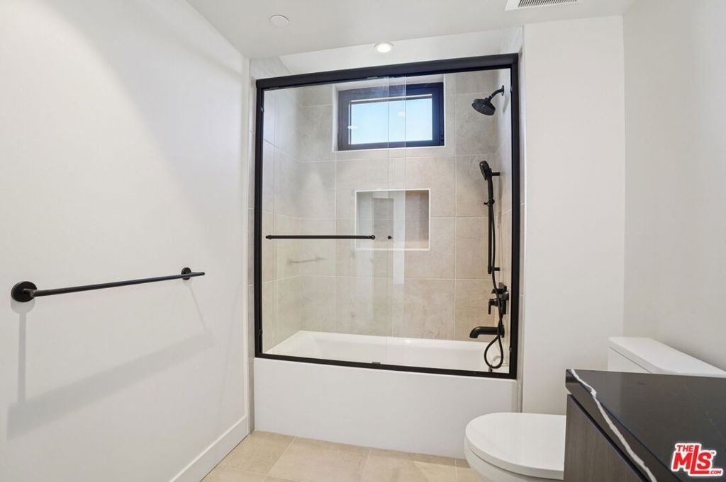 1110 S Spaulding Avenue - Photo 10