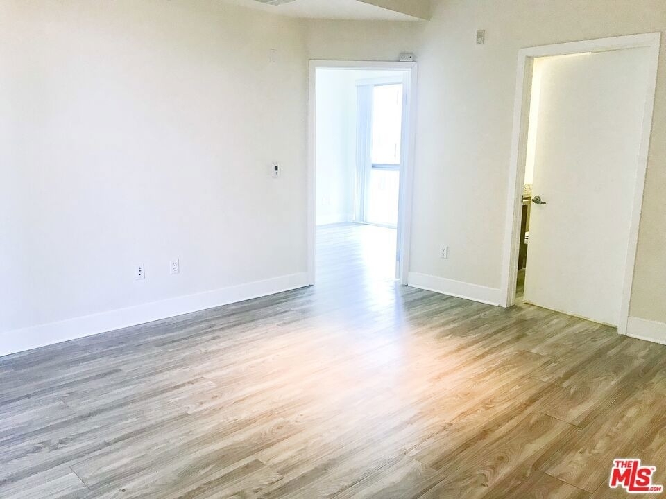 1241 5th Street - Photo 7