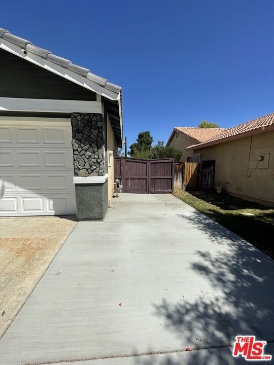 2611 Gemstone Avenue - Photo 1