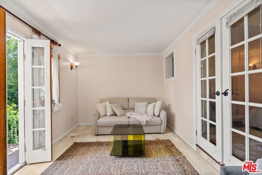 8298 Presson Place - Photo 4
