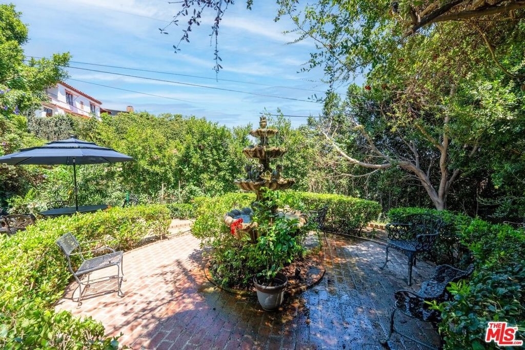 8298 Presson Place - Photo 16