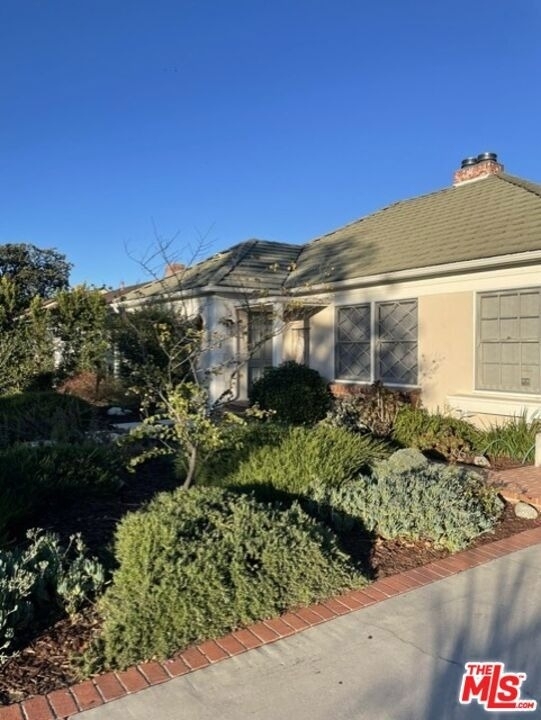 4838 Cartwright Avenue - Photo 2