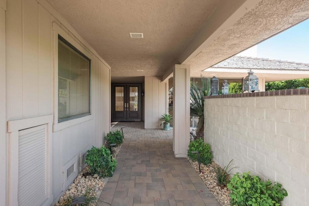 101 Columbia Drive - Photo 3