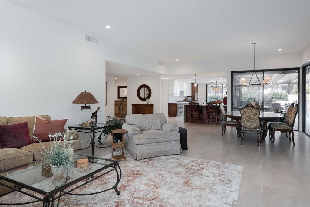 101 Columbia Drive - Photo 0