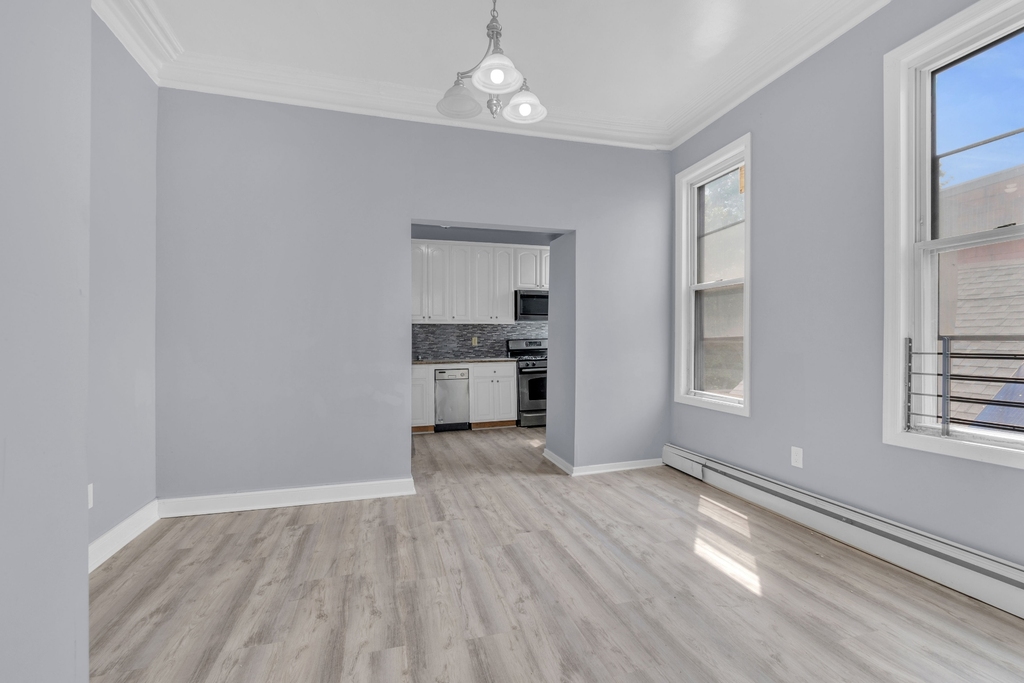 149 Bowers Street - Photo 7