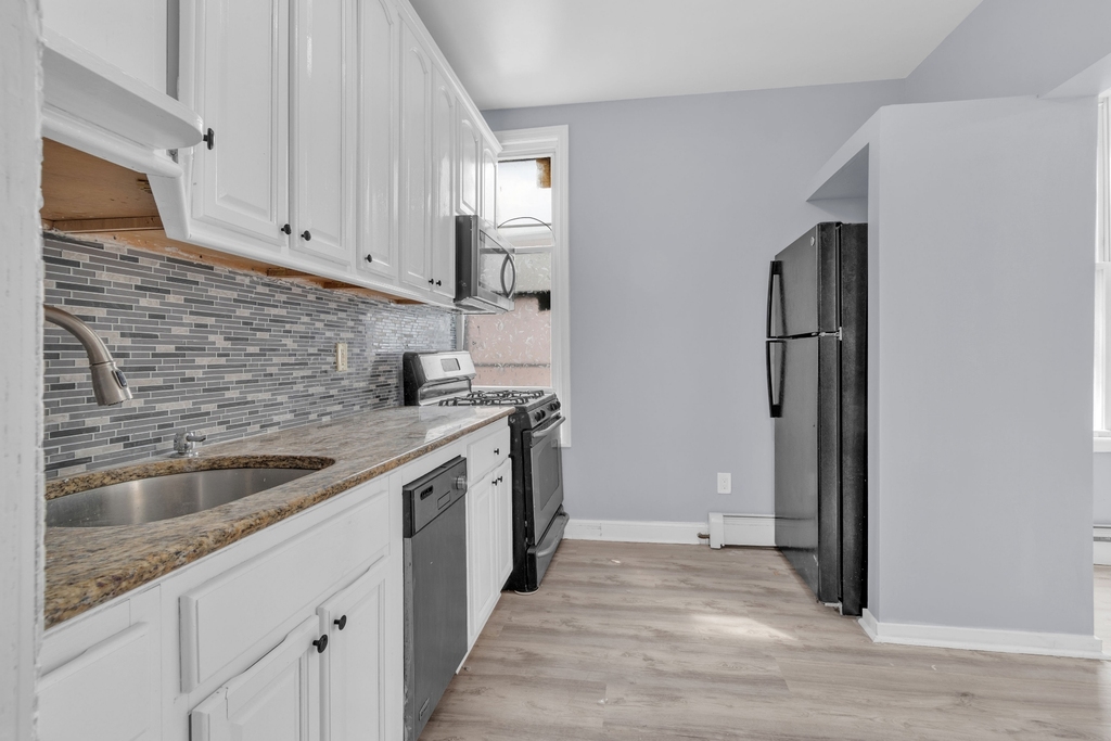 149 Bowers Street - Photo 11