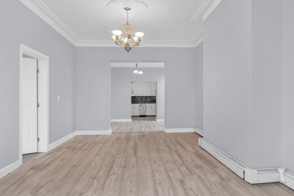 149 Bowers Street - Photo 3