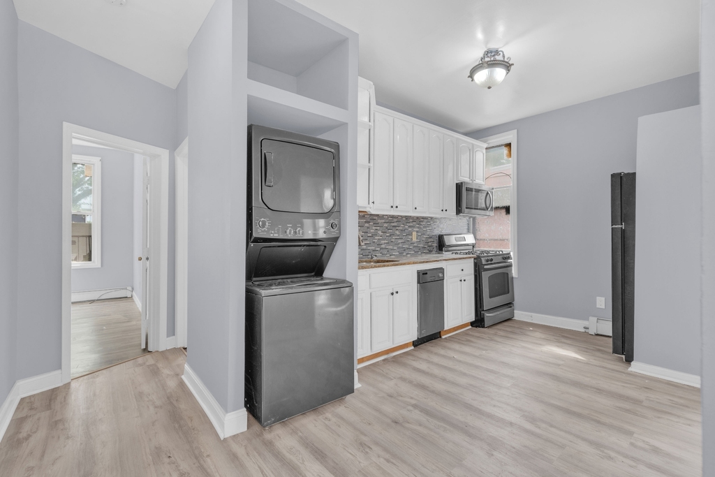 149 Bowers Street - Photo 9