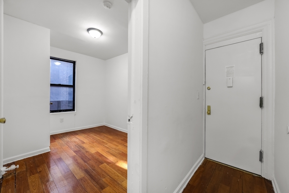 Broadway, Unit 44 - Photo 5