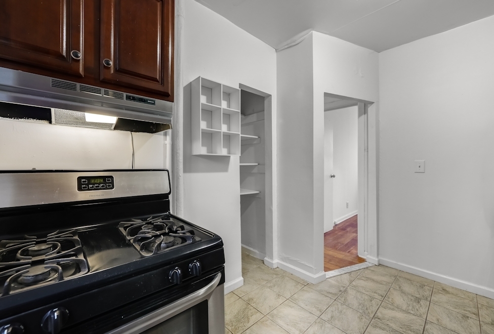 Broadway, Unit 44 - Photo 2