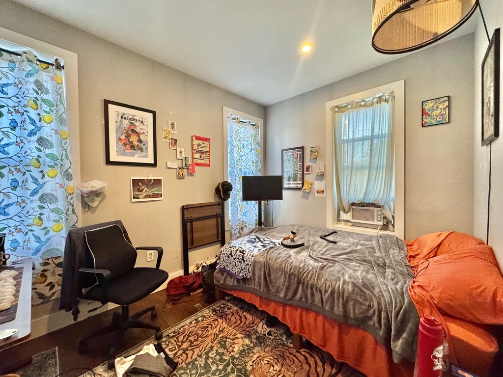 571 Lincoln Place - Photo 6