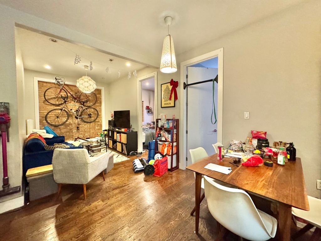 571 Lincoln Place - Photo 8