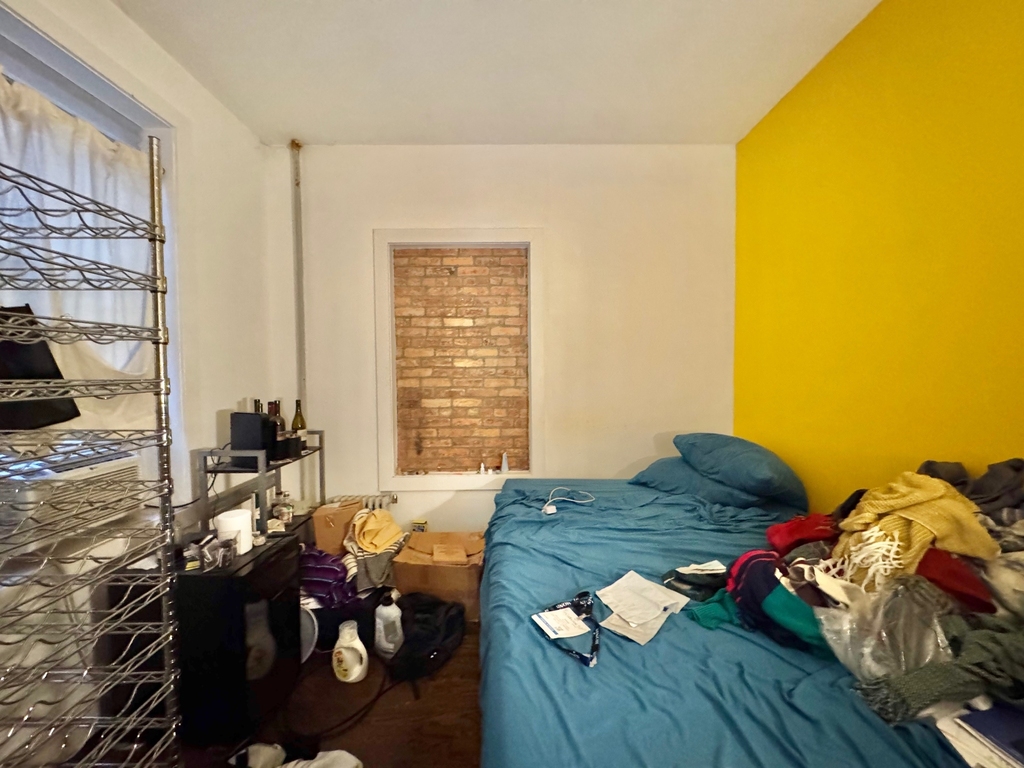 571 Lincoln Place - Photo 4