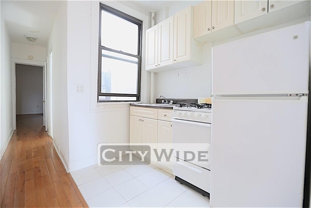 171 E. 88th St. #3B - Photo 0
