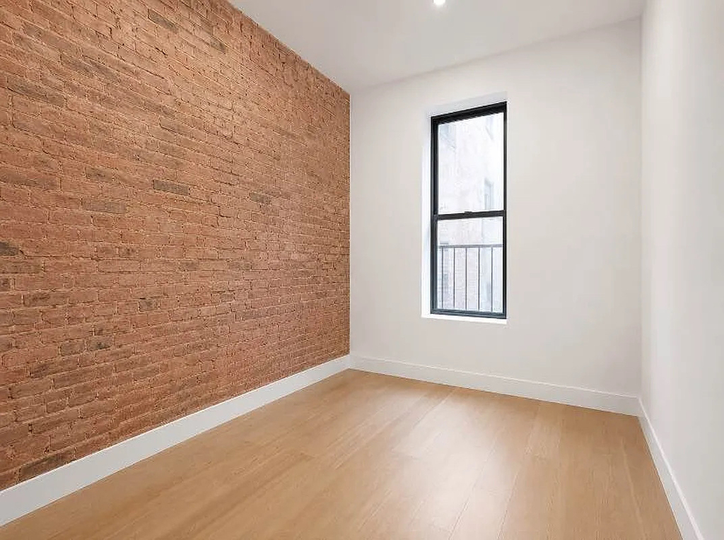 727 Knickerbocker Avenue - Photo 5