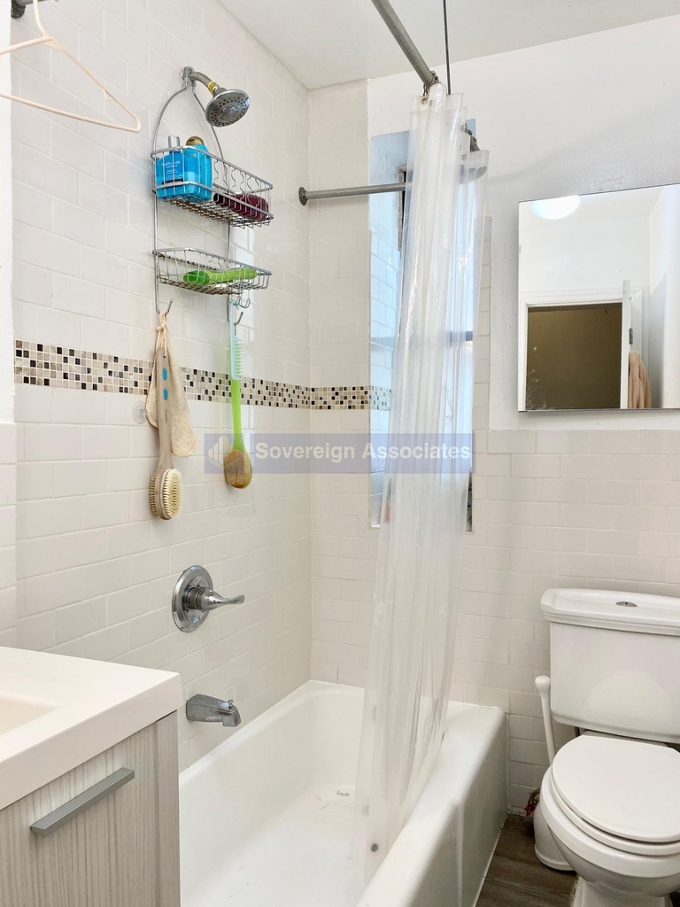 201 West 105th Street - Photo 12